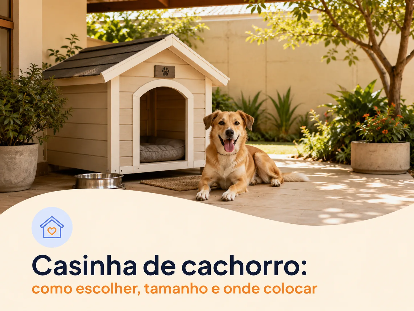 Cachorro confortável dentro de casinha no quintal